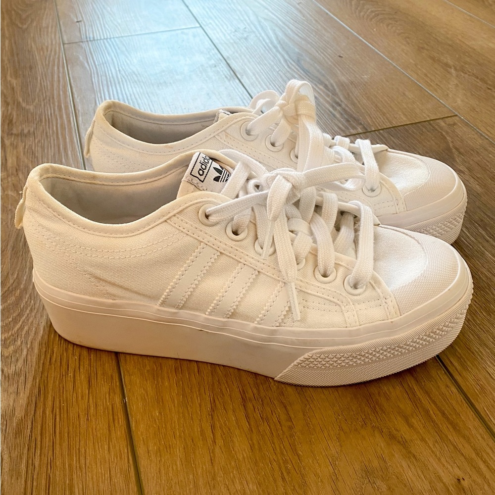 Adidas Originals Women's Nizza Platform Shoes - size 7